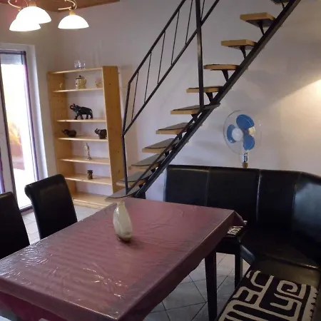 In - Balaton 38001 Fonyód